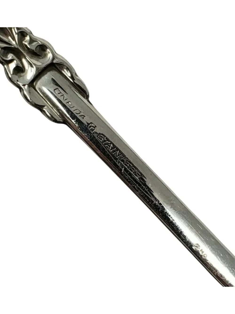 Oneida Heirloom Rembrandt Stainless Flatware‎ Tablespoon (Serving Spoon)
